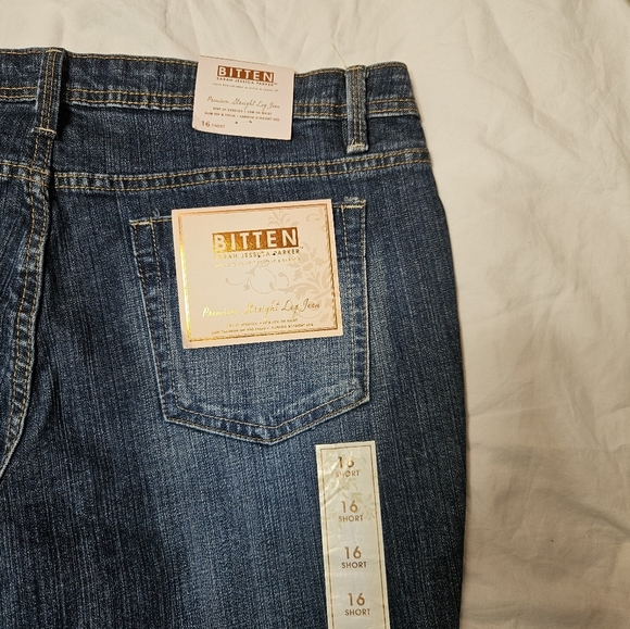 Bitten by Sarah Jessica Parker Straight Leg Mid-rise Jeans size 16 Short NWT - Picture 4 of 8